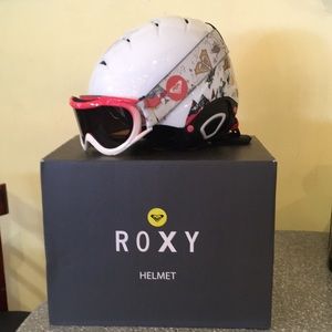 Roxy Helmet and Goggle set